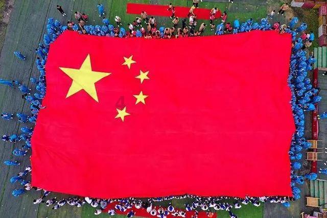 大学跟高中的区别游戏画面